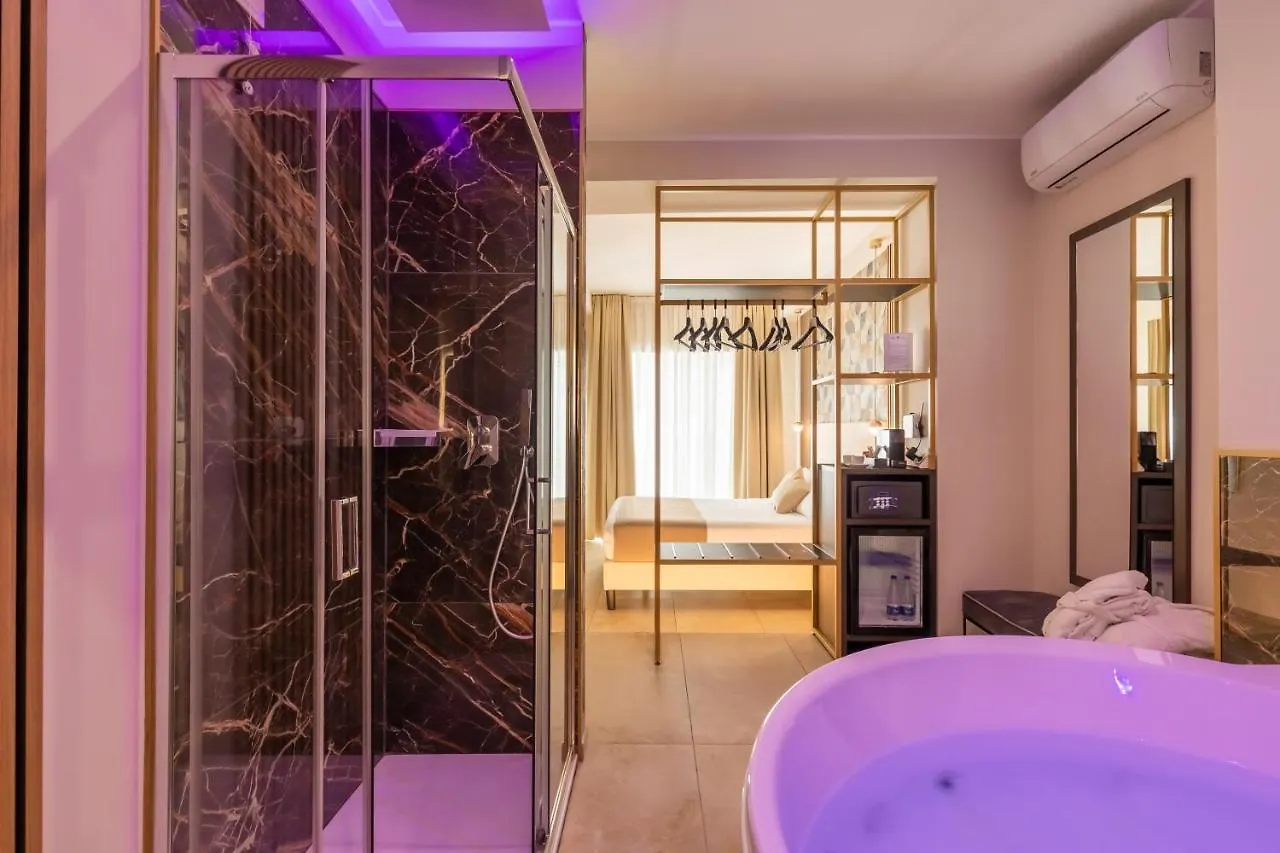 Albadea Suites&Jacuzzi Roma Affittacamere