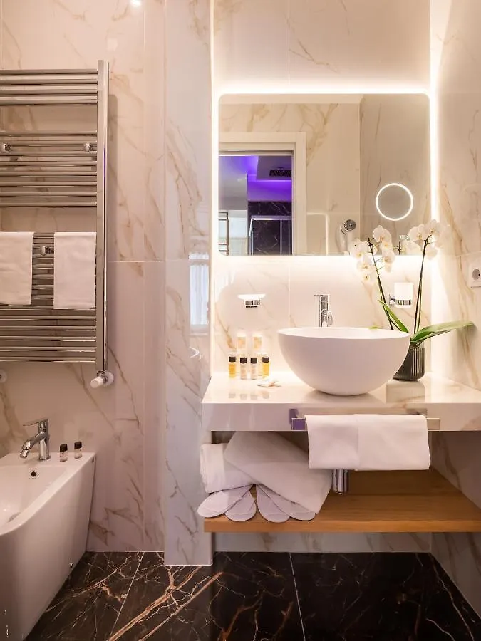 Albadea Suites&Jacuzzi Roma 0*,