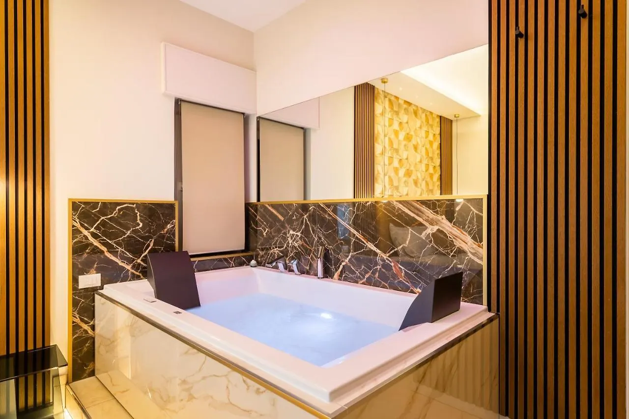Affittacamere Albadea Suites&Jacuzzi Roma Italia