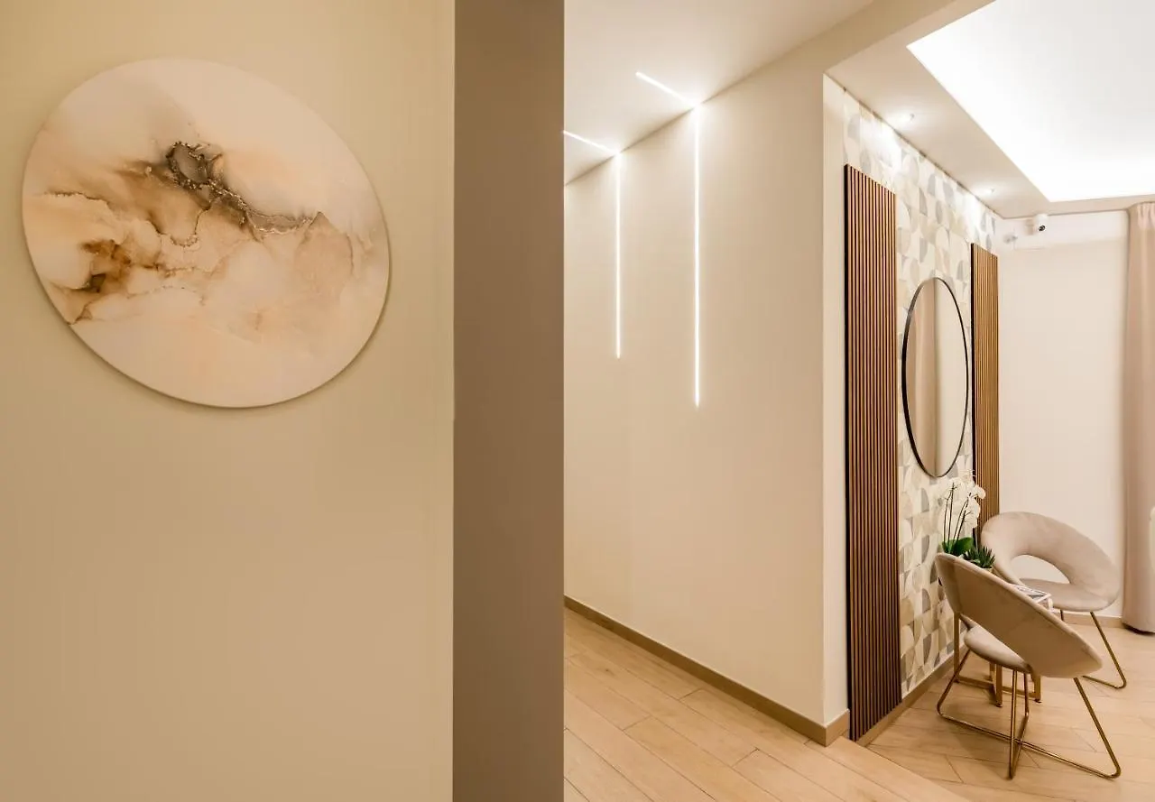 Affittacamere Albadea Suites&Jacuzzi Roma