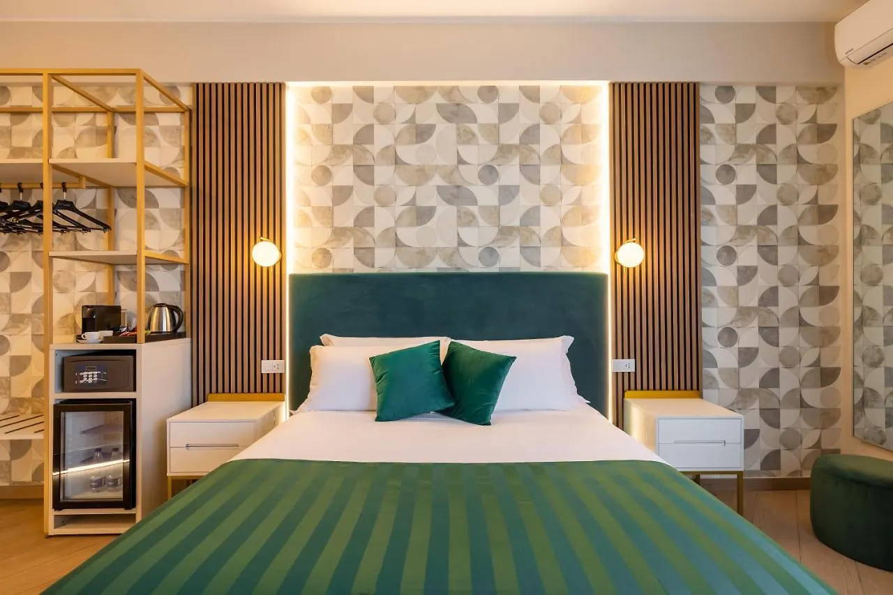 רומא Albadea Suites&Jacuzzi